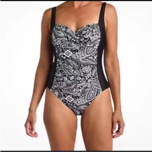 Liz Claiborne Black White Paisley One-Piece Swimsuit Ruched Belly Plus Swim